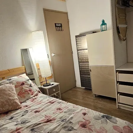 Petite 4-6 Personnes Belles Terrasses, Piscine, Plages Holiday home Vallauris