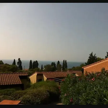 Petite 4-6 Personnes Belles Terrasses, Piscine, Plages