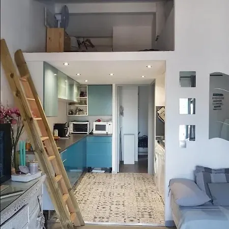 Semesterbostad Petite 4-6 Personnes Belles Terrasses, Piscine, Plages