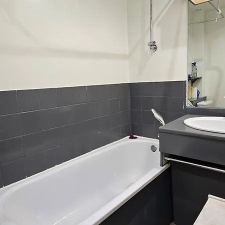 Semesterbostad Petite 4-6 Personnes Belles Terrasses, Piscine, Plages *